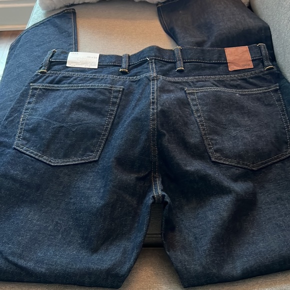 Brand New Men’s Straight Gap Jeans - Picture 3 of 5